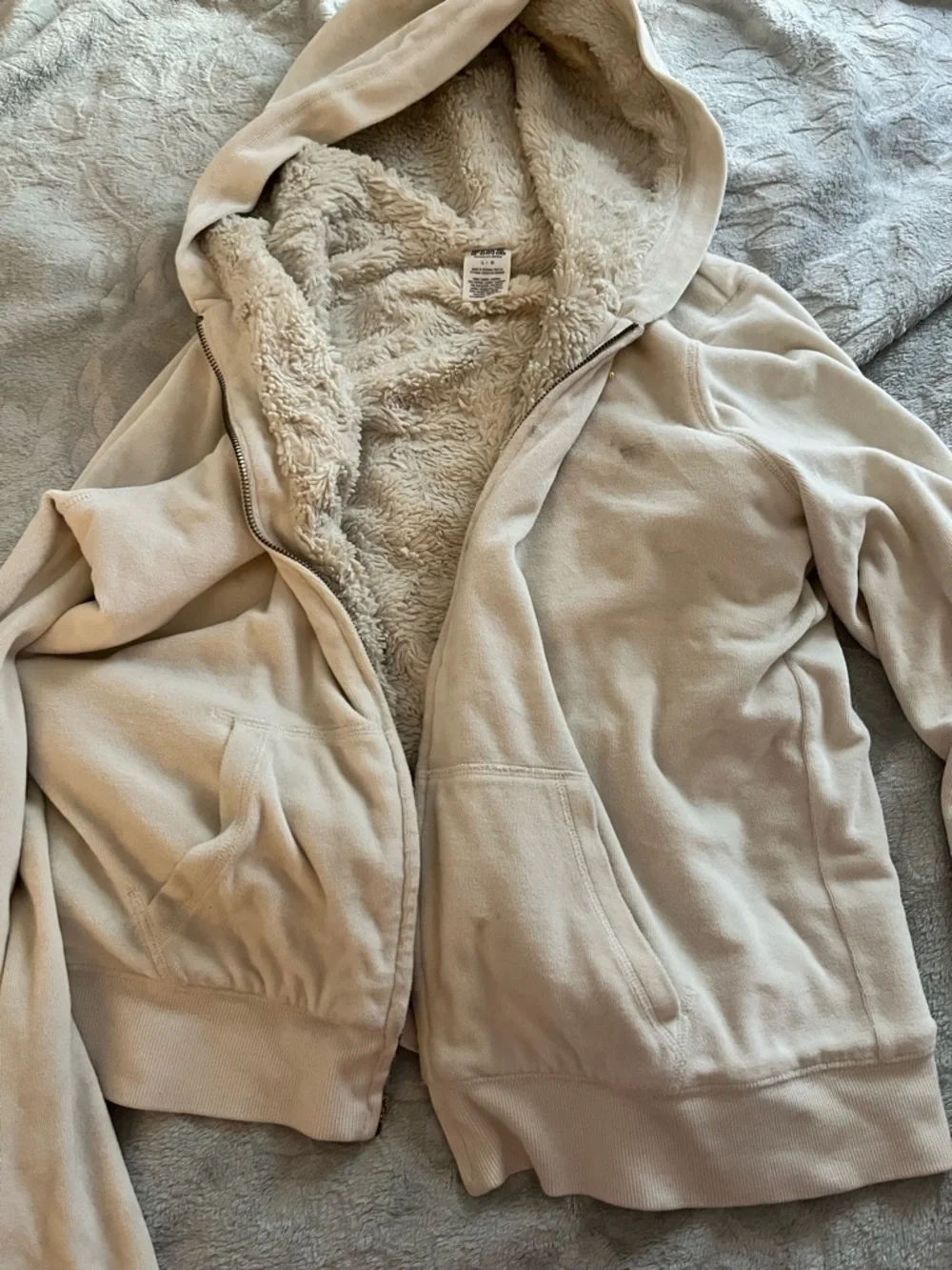 Vintage Y2K Pink Victoria's Secret- fleece lined Plush Hoodie - Cream - Picture 4 of 8